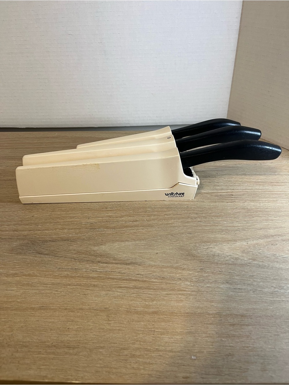 Cream 3-Piece Knife Set with Black Handles